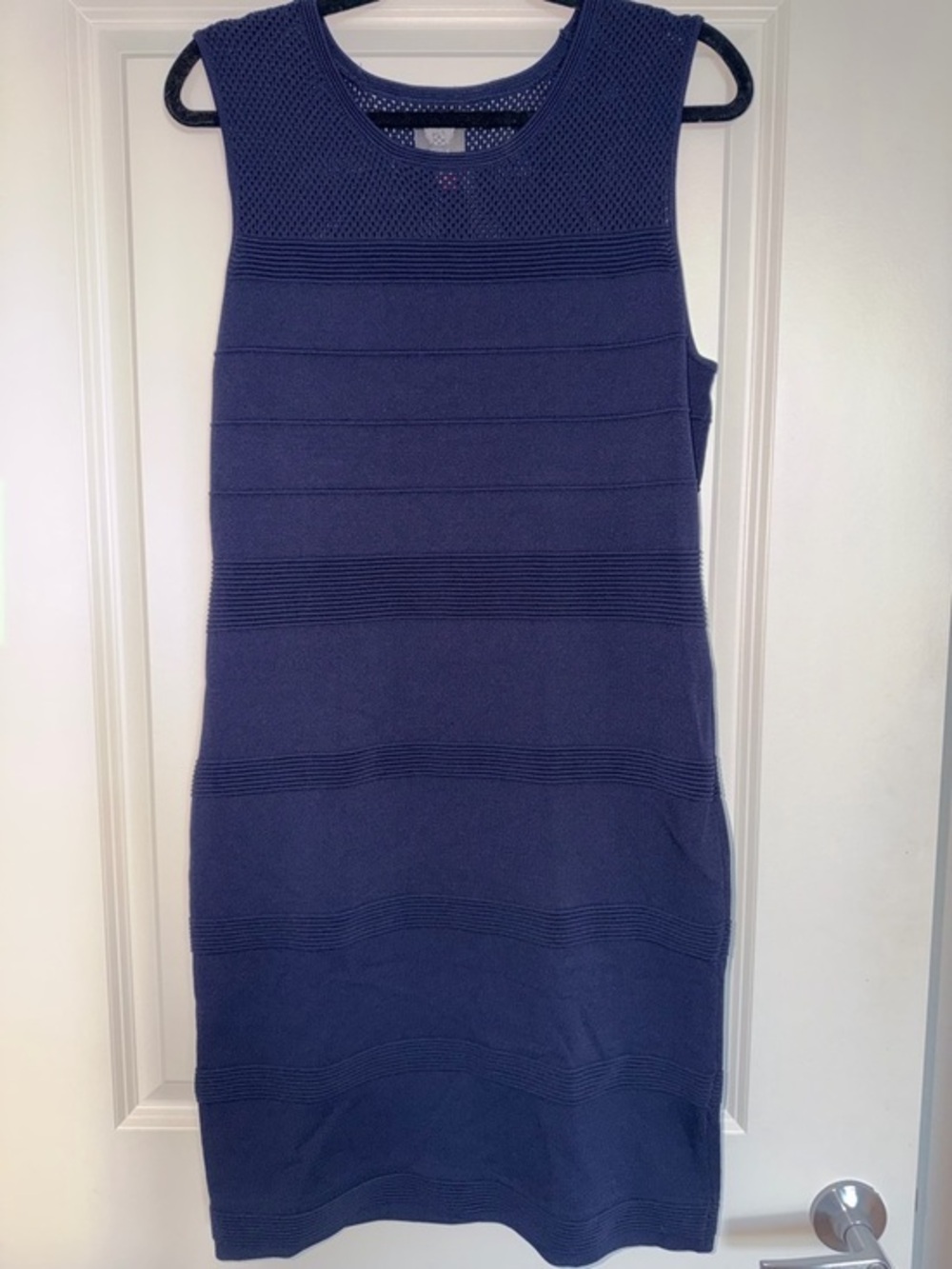Vince Camuto Sleeveless Textured Knit Bodycon Dress in Navy Women’s size Large